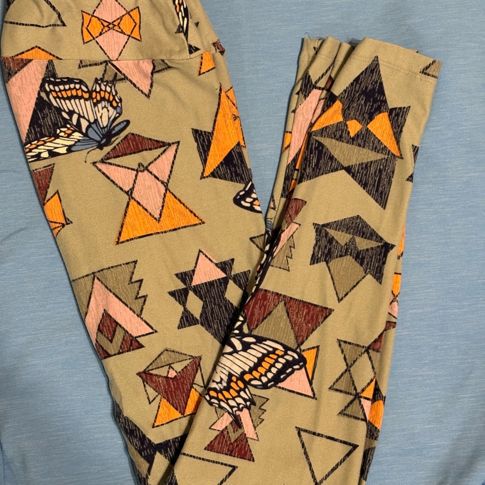 Geometric Patterned Leggings